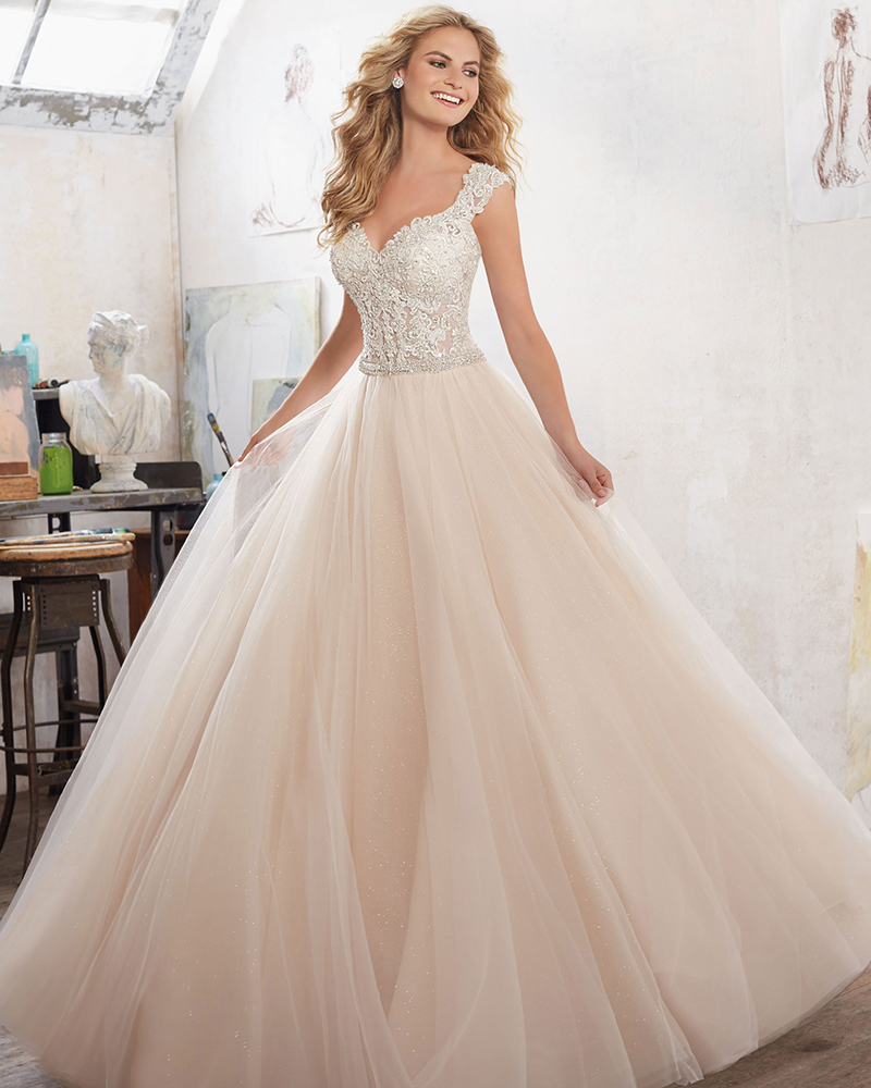 wedding dresses for pear shaped plus size